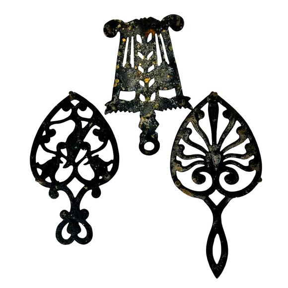 Unique Vintage Cast Iron Trivets-Rustic Elegant Design-Kitchen Decor/Table Use! - Picture 3 of 6